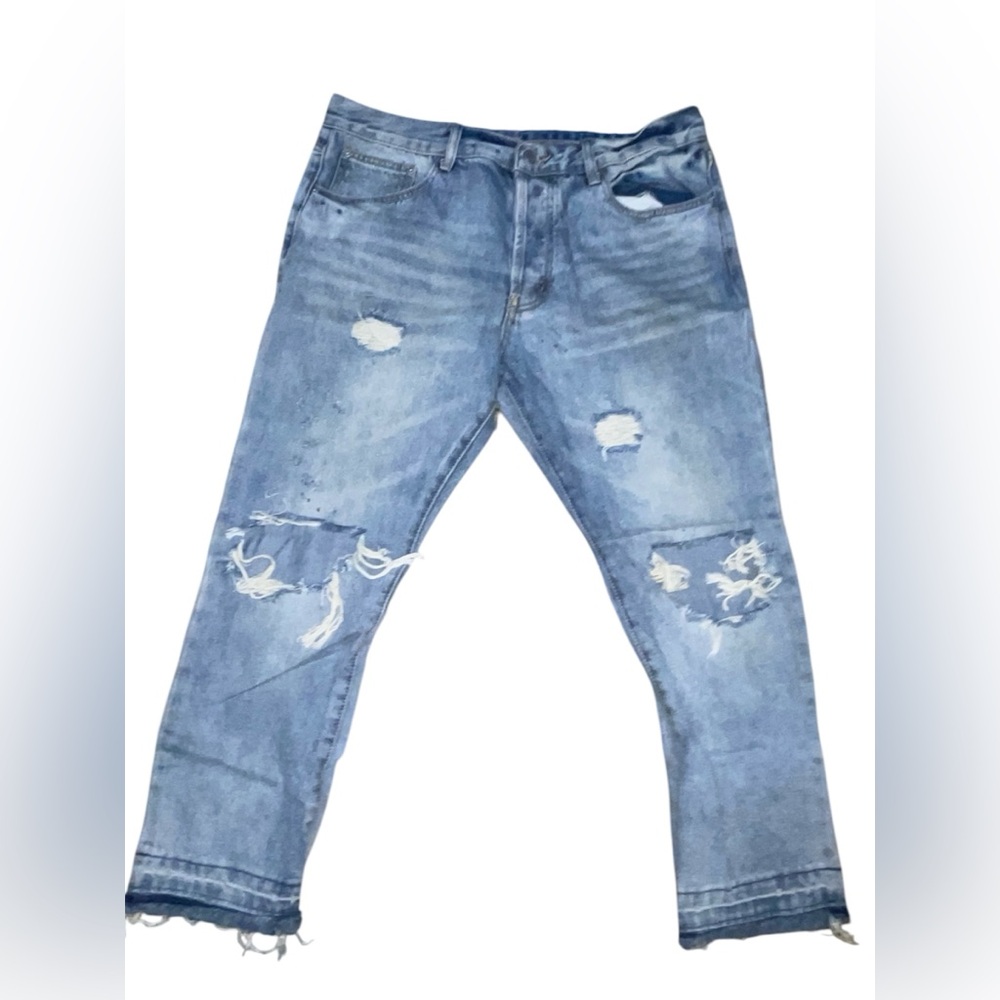 MNML Cropped Distressed Jeans